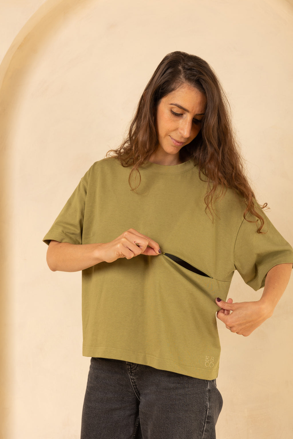 Breastfeeding Friendly Zip Access T-Shirt - Green