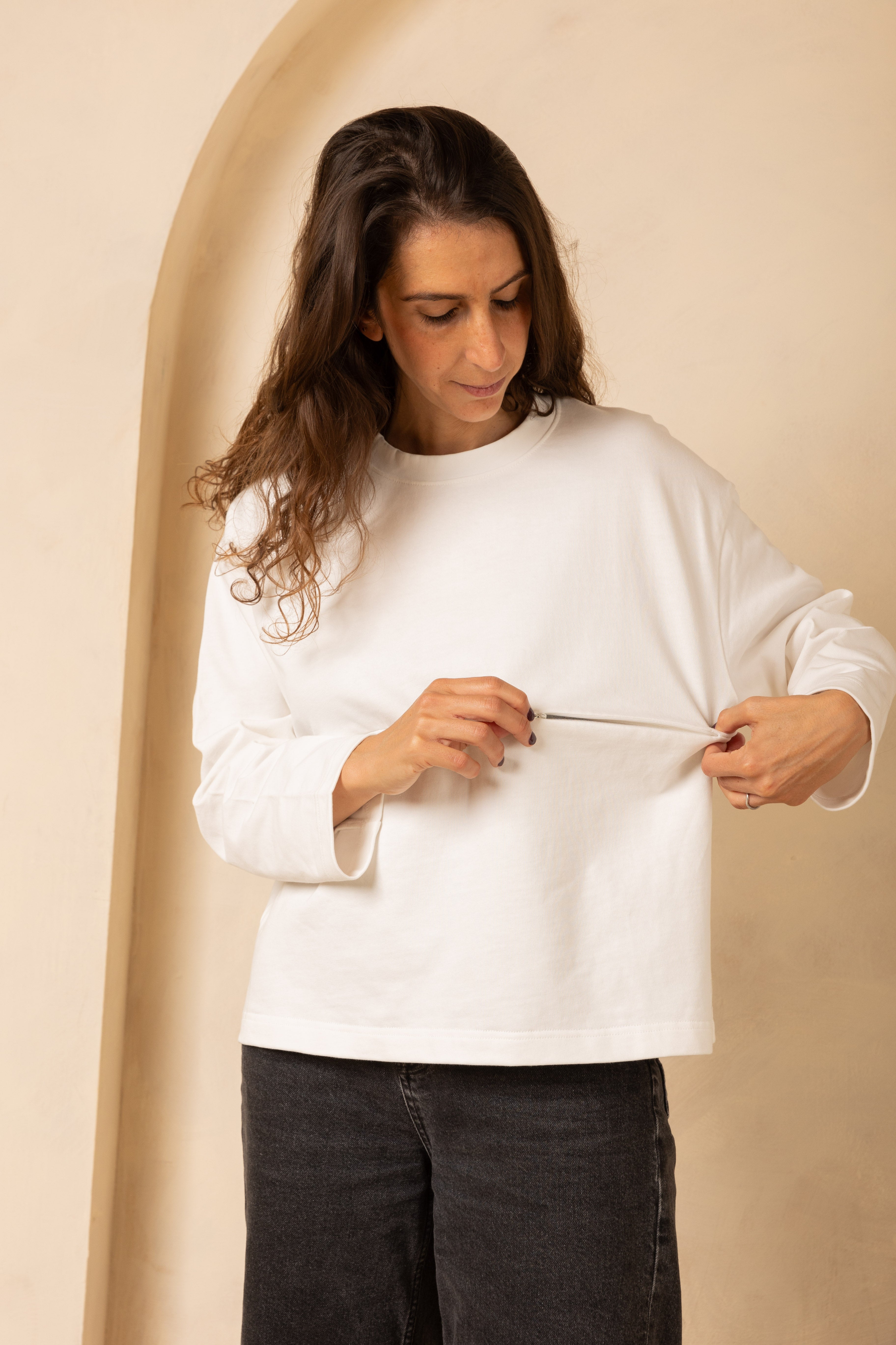 Breastfeeding Friendly Zip Access Longsleeved Top - White